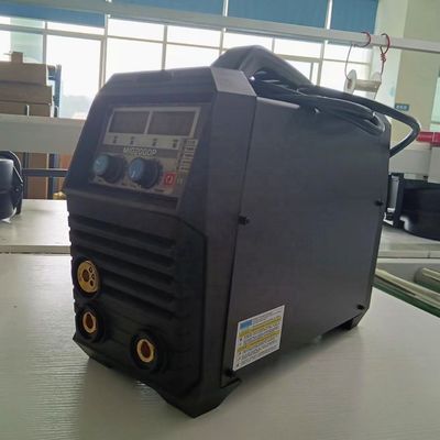 Classe de isolamento F Máquina de solda por inversor IGBT LCD de 200 amperes para solda a gás IP21S