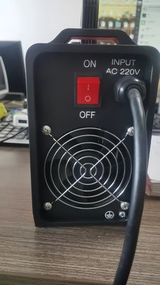 Mini IGBT DC MMA Soldadora com 3,7KVA Potência de Entrada 60V AC220V 120A Portátil e Compacto